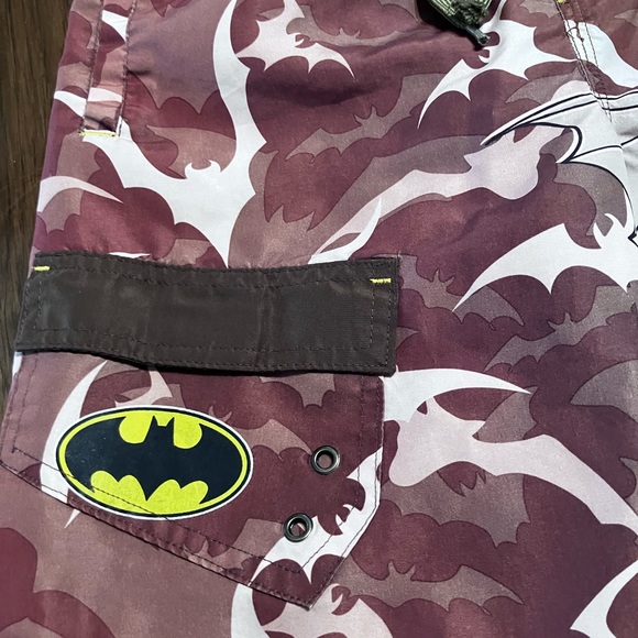 Boys SZ 6/7 Batman Swim Trunks bat camo - Picture 3 of 9